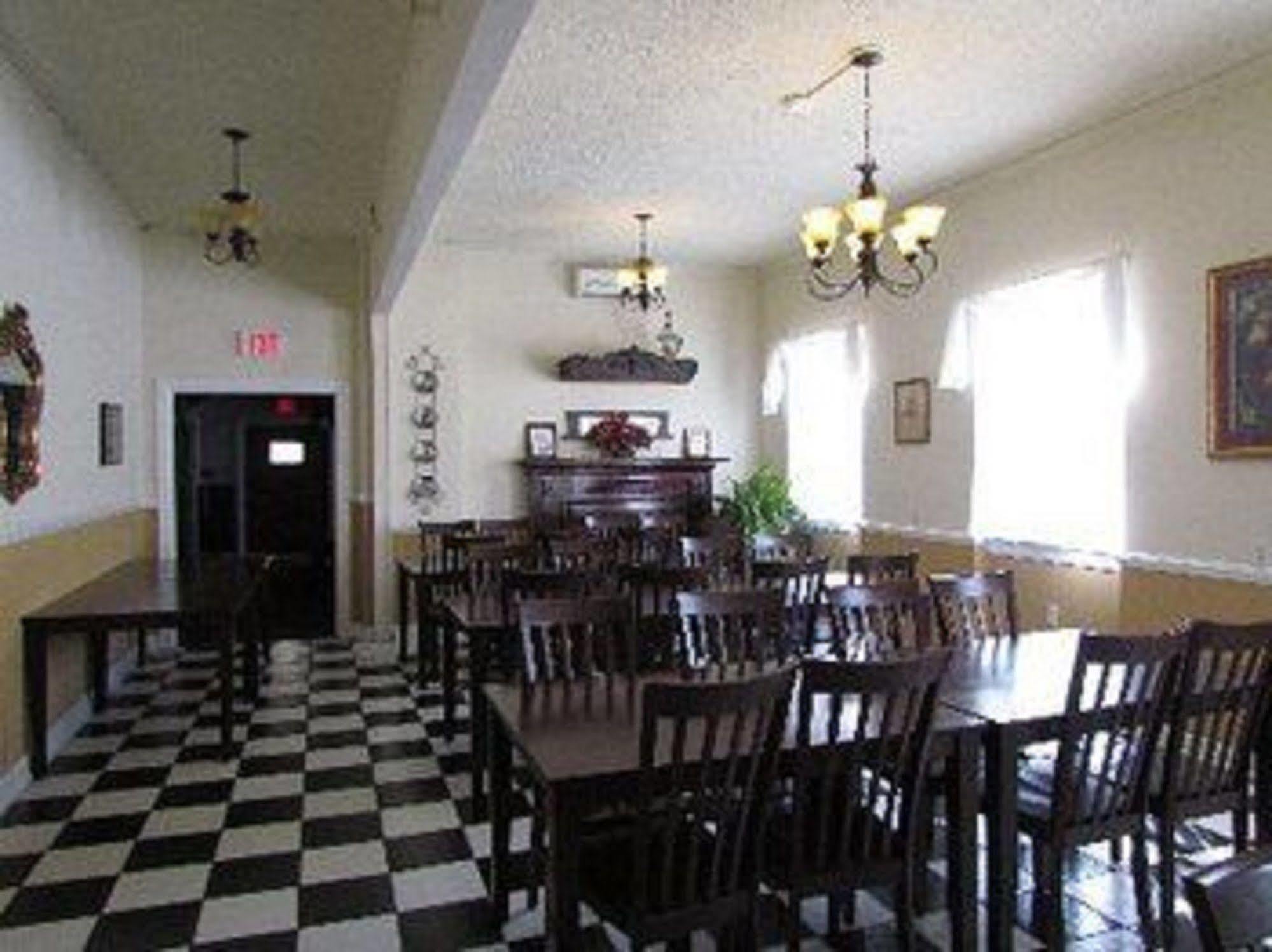 Narrows Macarthur Inn מסעדה תמונה